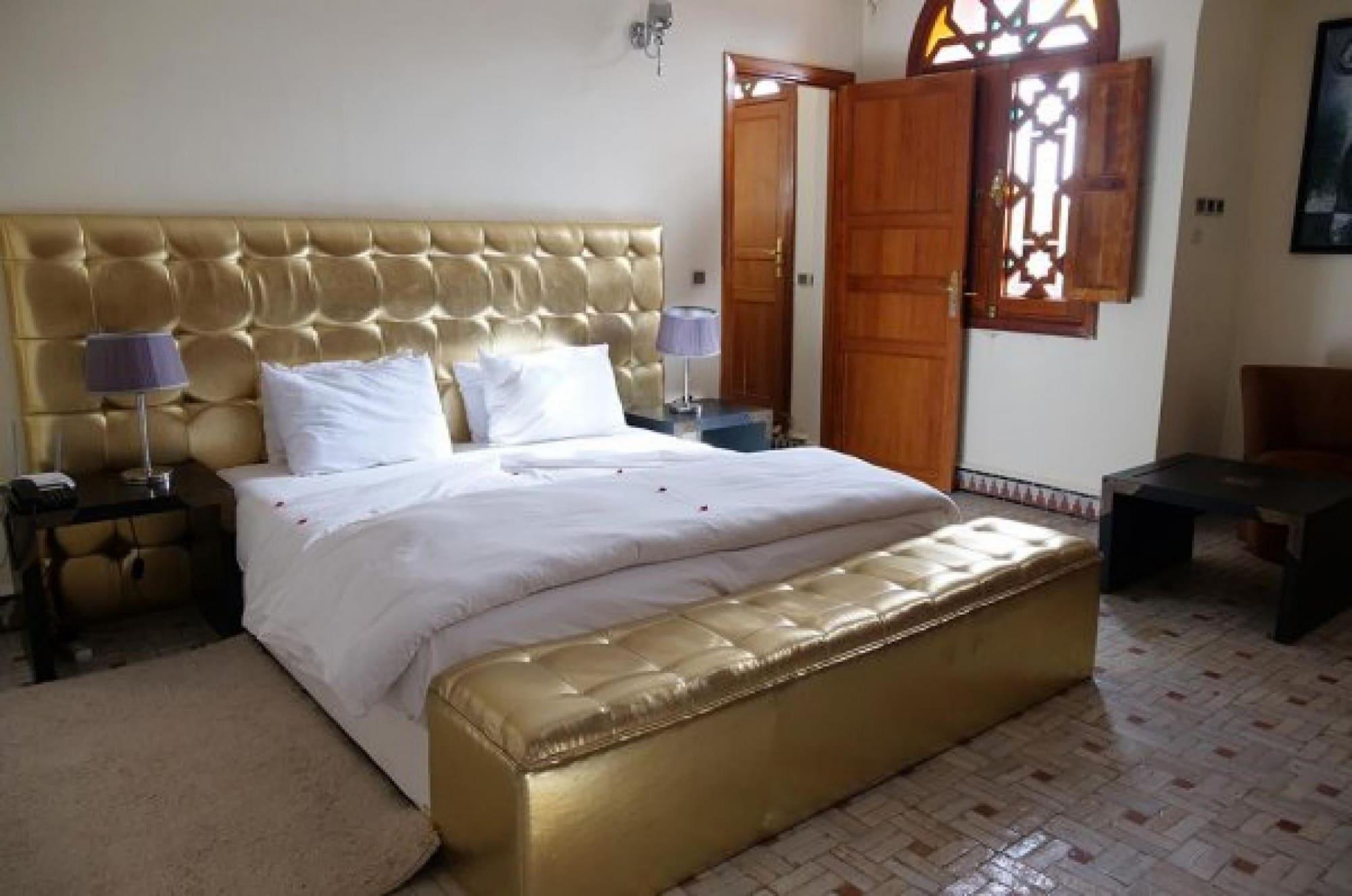 Palais Clementina & Spa Lagouassem エクステリア 写真